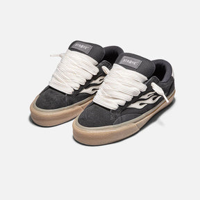 STRAYE Logan Puff - Carbon Crepe