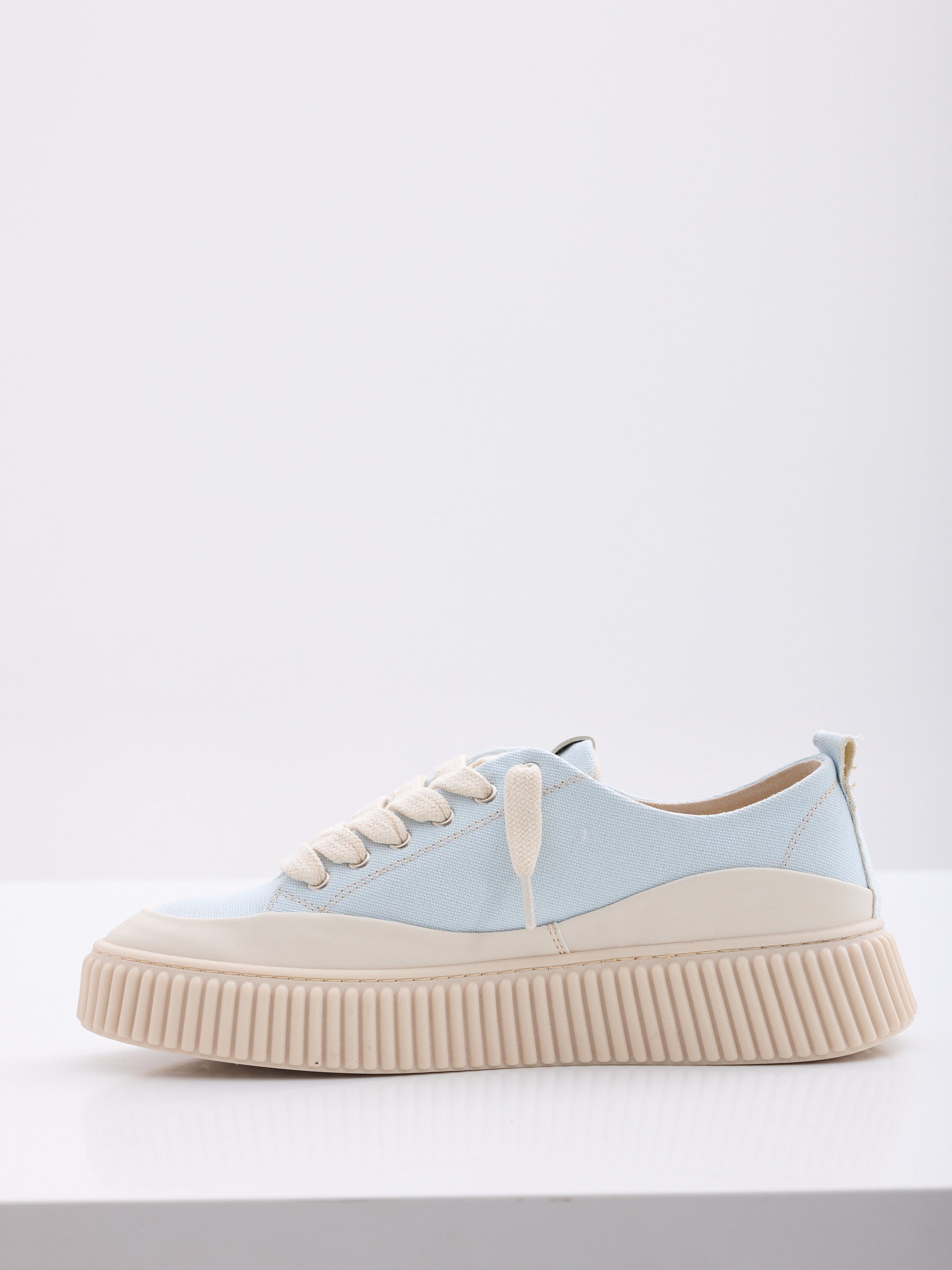 MAISON 9 PARIS Sneakers - Blue Sky Cover