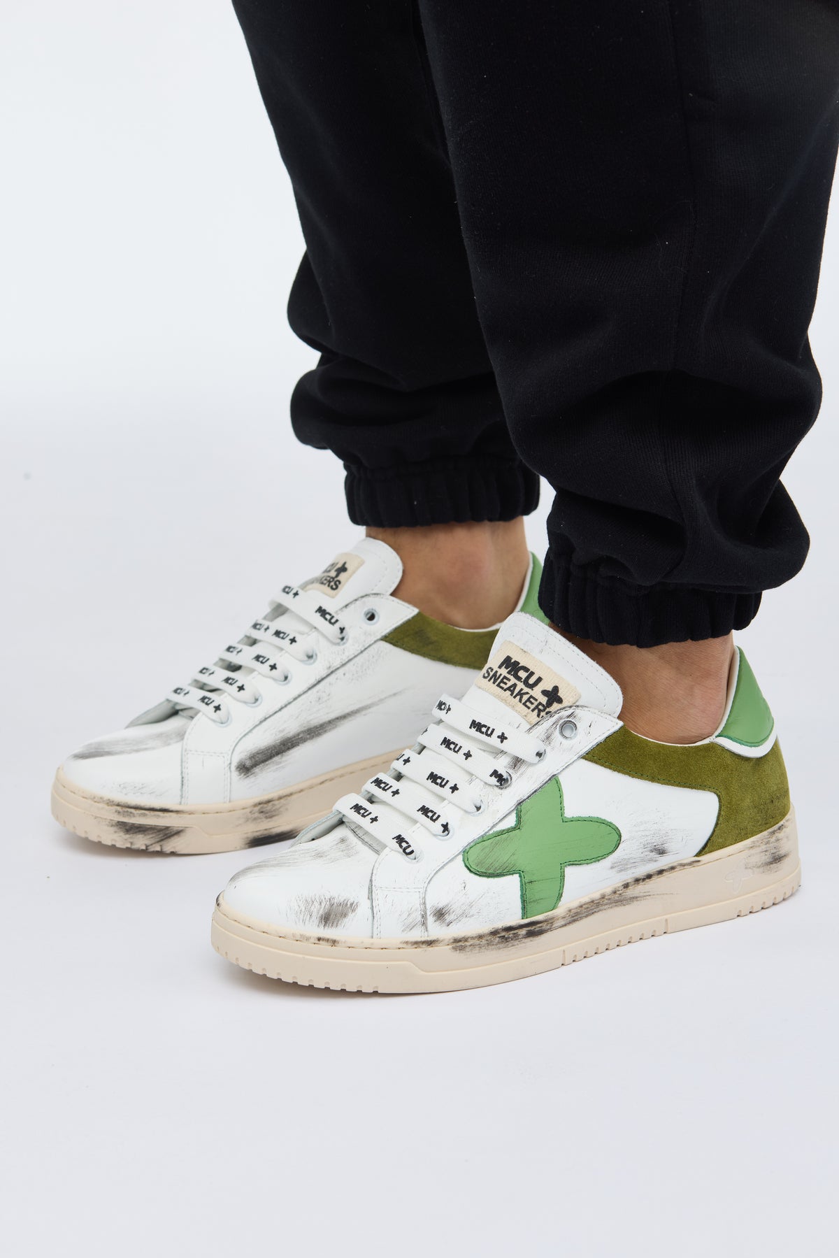 MCU Green low-top Sneakers